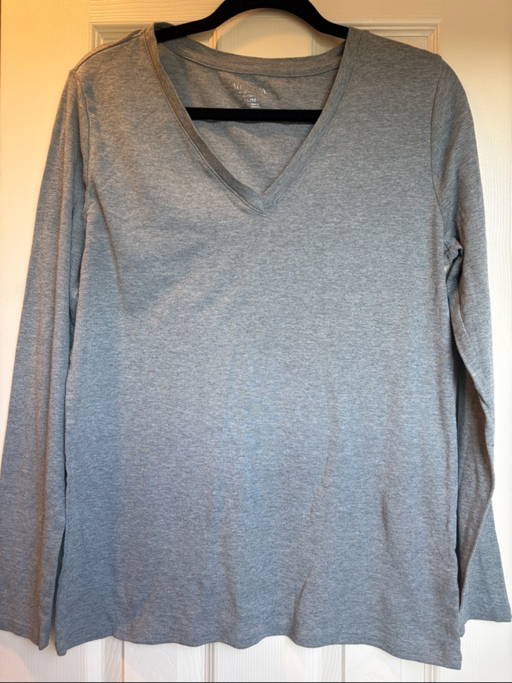 Merona | Basic Grey Long Sleeve V-Neck T-Shirt Size XL